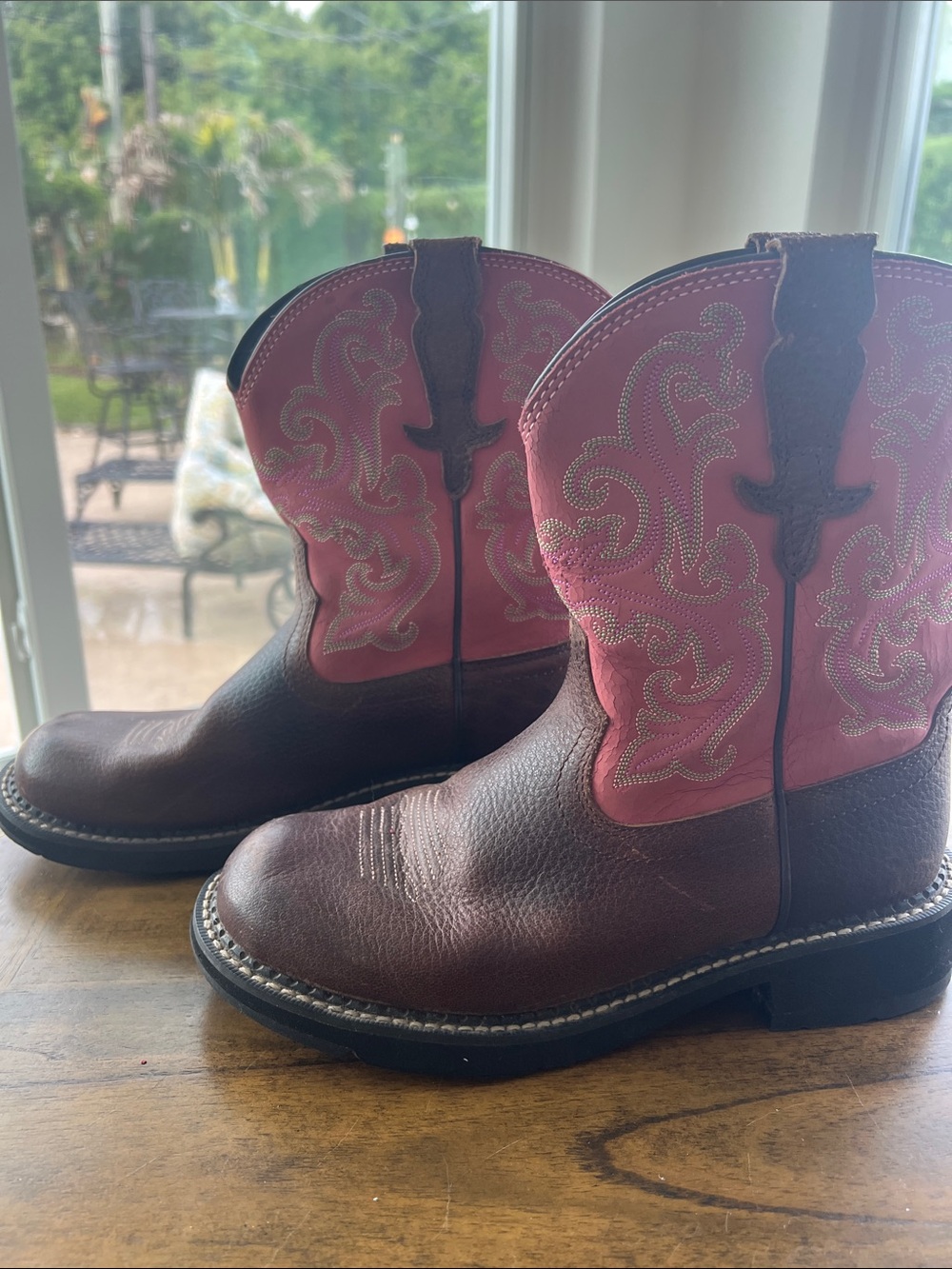 Ariat Brown Leather Boots with Pink Embroidery 9B